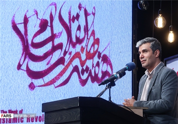 آریا عظیمینژاد: جهان تصویری حسن روحالامین، جهان تصویری من بود آریا عظیمینژاد: جهان تصویری حسن روحالامین، جهان تصویری من بود