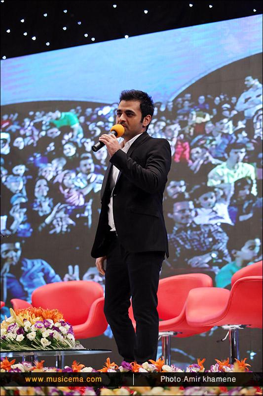 http://www.musicema.com/sites/default/files/styles/node_gallery_display/public/node_gallery/Meysam%20Ebrahimi%20%281%29.JPG