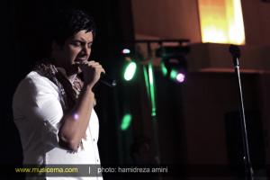گزارش تصویری از کنسرت فرزاد فرزین در کرج