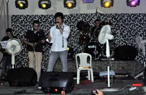 گزارش تصویری از کنسرت فرزاد فرزین در گنبد کاووس
