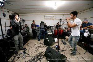 گزارش تصویری از تمرین سیروان خسروی و گروه‌اش برای کنسرت‌