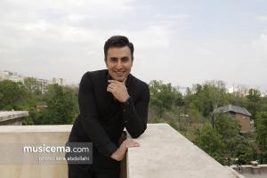 گفت و گو با «علیرضا طلیسچی» در دفتر سایت «موسیقی ما» - اردیبهشت 1396 گفت و گو با «علیرضا طلیسچی» در دفتر سایت «موسیقی ما» - اردیبهشت 1396