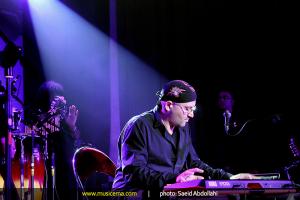 کنسرت رضا صادقی - اهواز (بهمن 1393) کنسرت رضا صادقی - اهواز (بهمن 1393)